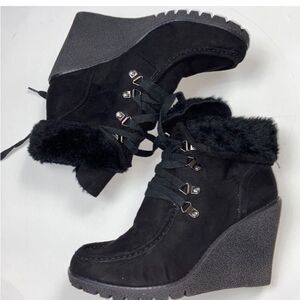 Call It Spring Stylish Black Lace-Up Wedge Boots Size 10